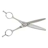 EE Barracuda (left)  EE Barracuda (left)